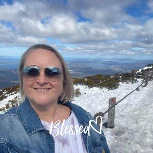 Meet your Posher, Debra